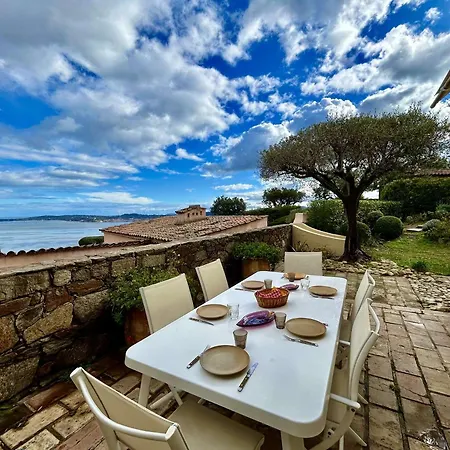 Mazet 5 Pieces Climatise Avec Vue Mer Panoramique, Club House, Piscine Chauffee Et Plage Privee - Fr-1-226-539 Holiday home *